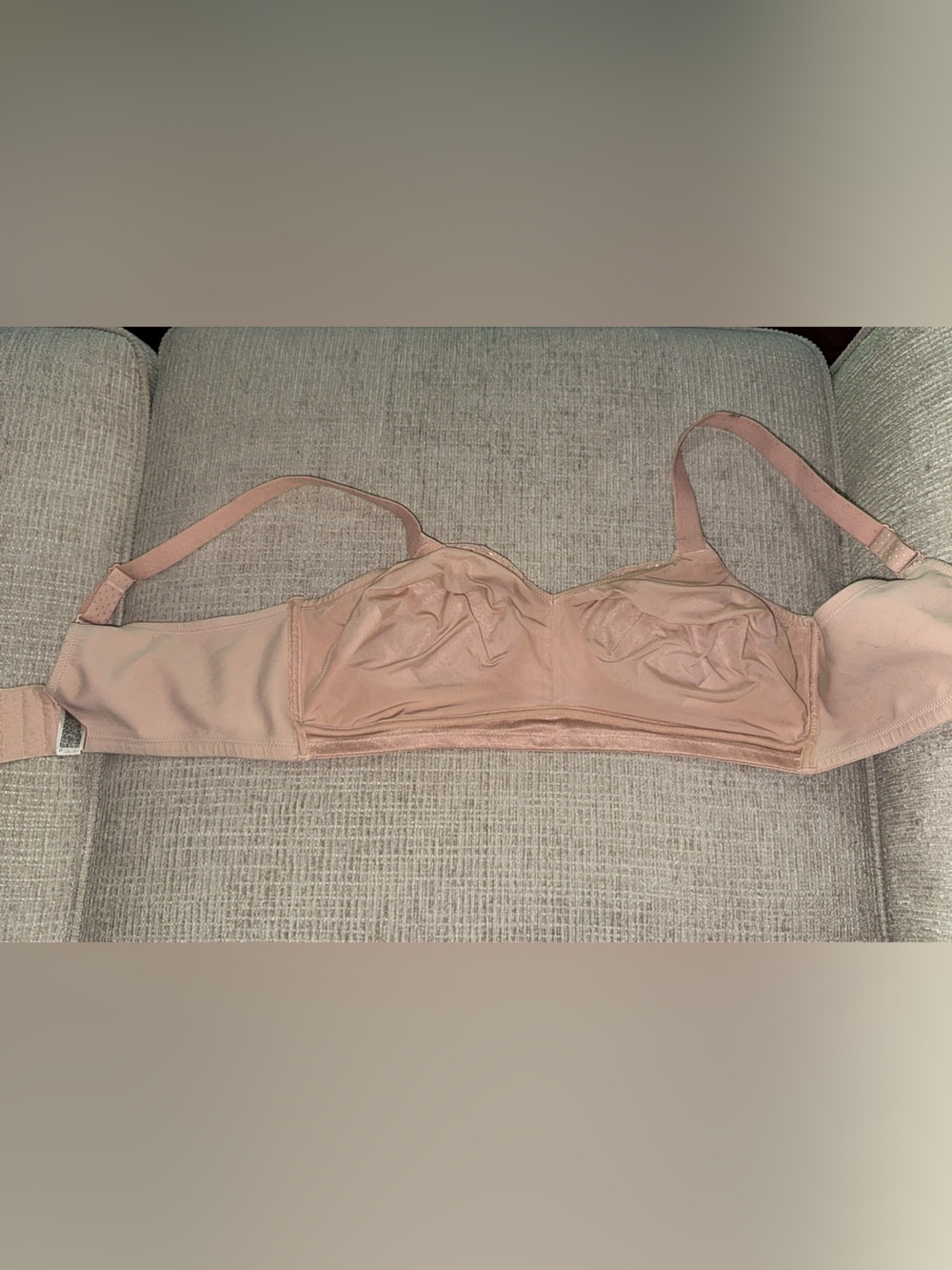 Like New WACOAL Back Appeal Wireless Seamless Unpadded Bra 38DDD Beige #852303 - Picture 9 of 9